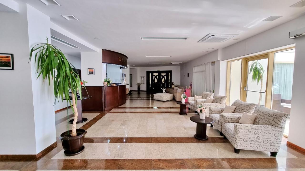 Hotel Condor Mamaia Extérieur photo