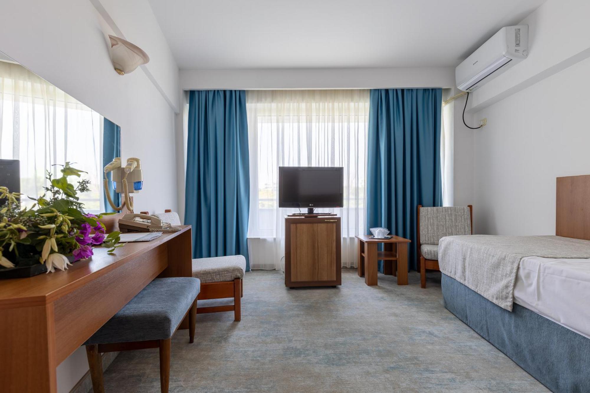 Hotel Condor Mamaia Extérieur photo